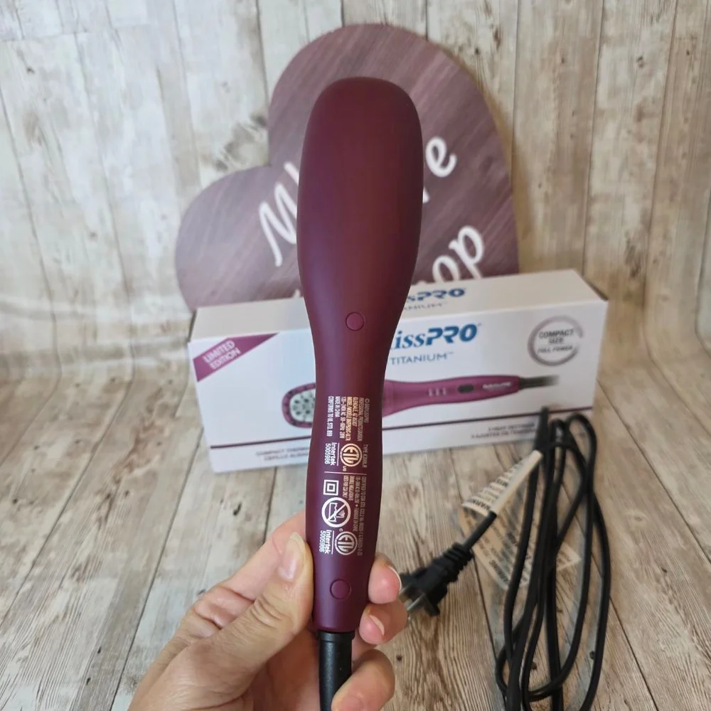 Women's BaBylissPRO Nano Titanium Thermal Paddle Brush travel size